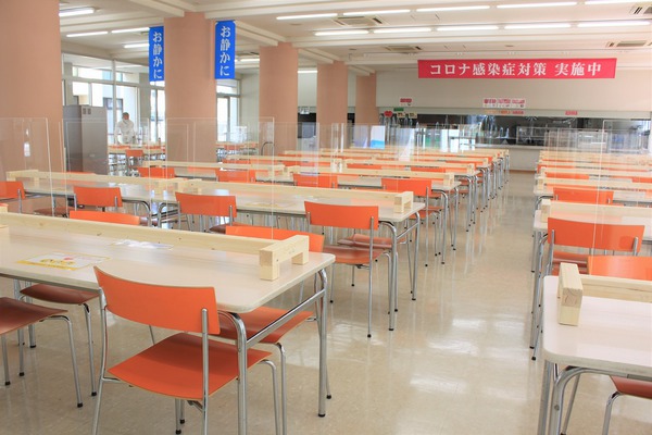 食堂の安全対策実施中 Baikaダイアリー 梅花中学校 梅花高等学校