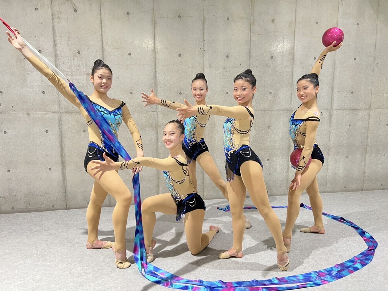 女子中学生 新体操 